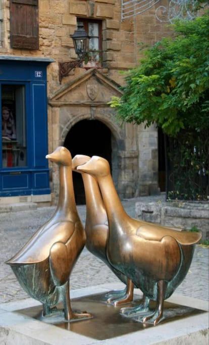 Adorable Petit Loft Clim Wifi Au Pied De La Cite Leilighet Sarlat-la-Canéda Eksteriør bilde